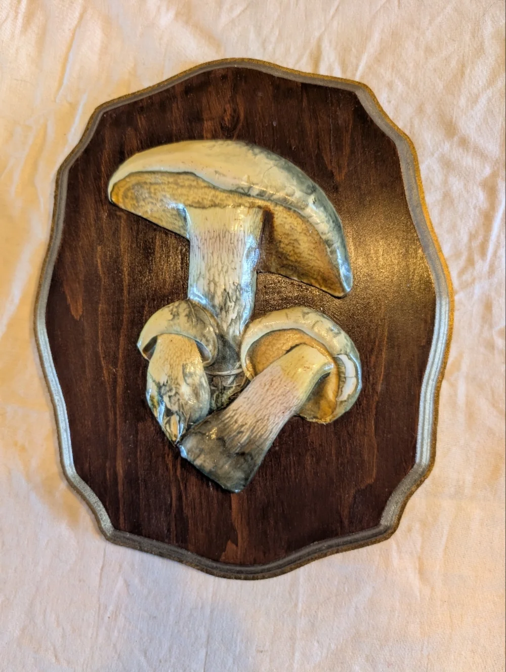 2/40$ Vintage Brown and Beige Mushroom Wall Plaque - Vintage - Picture 2 of 5